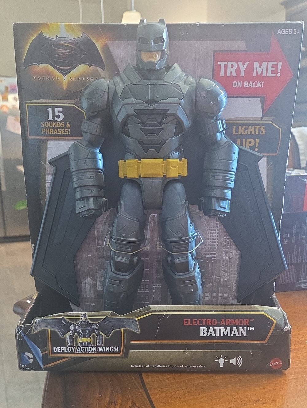 Mattel Electro-Armor Batman Figure - Gray with Yellow Belt
